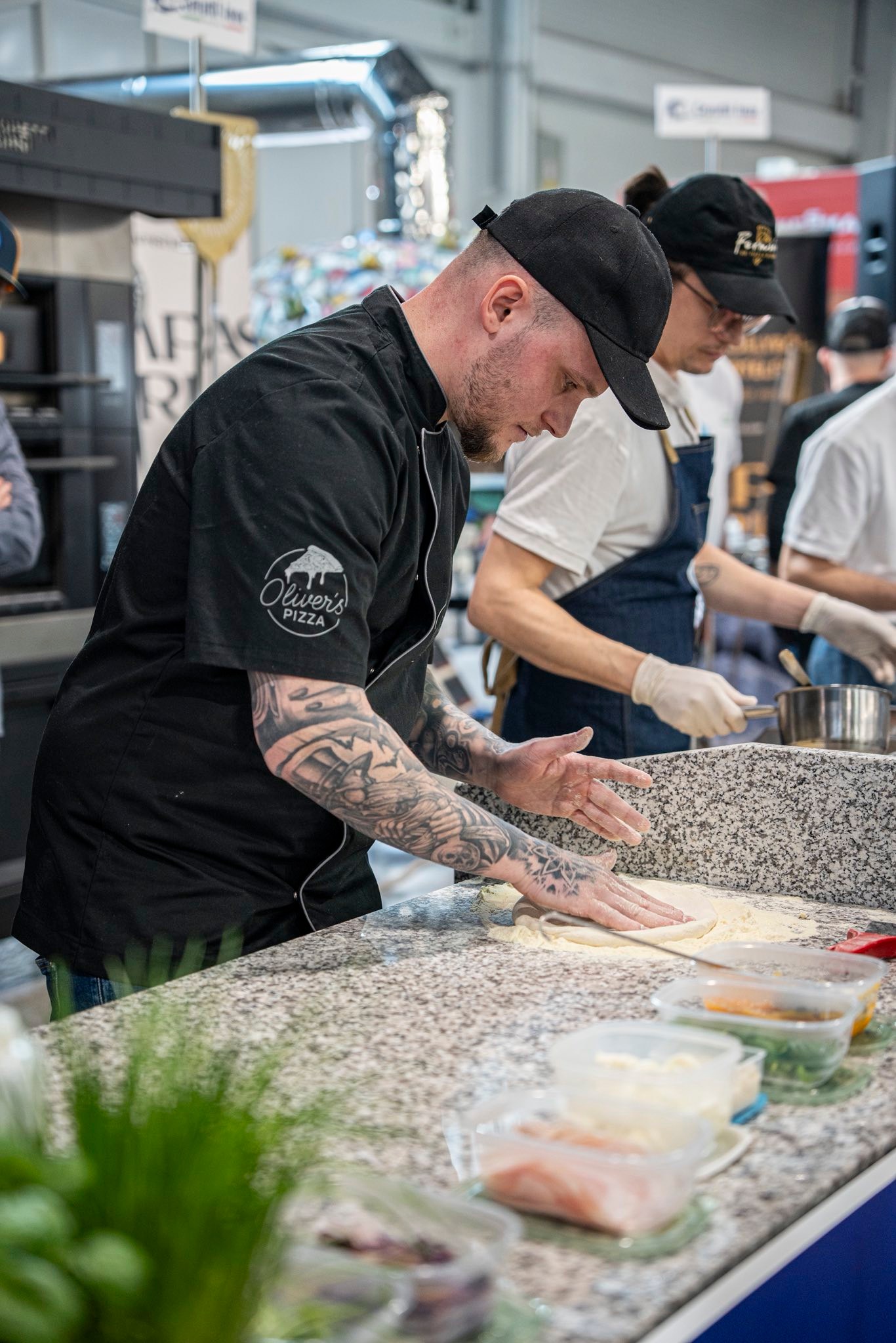 Oliver pizza rendezvényen