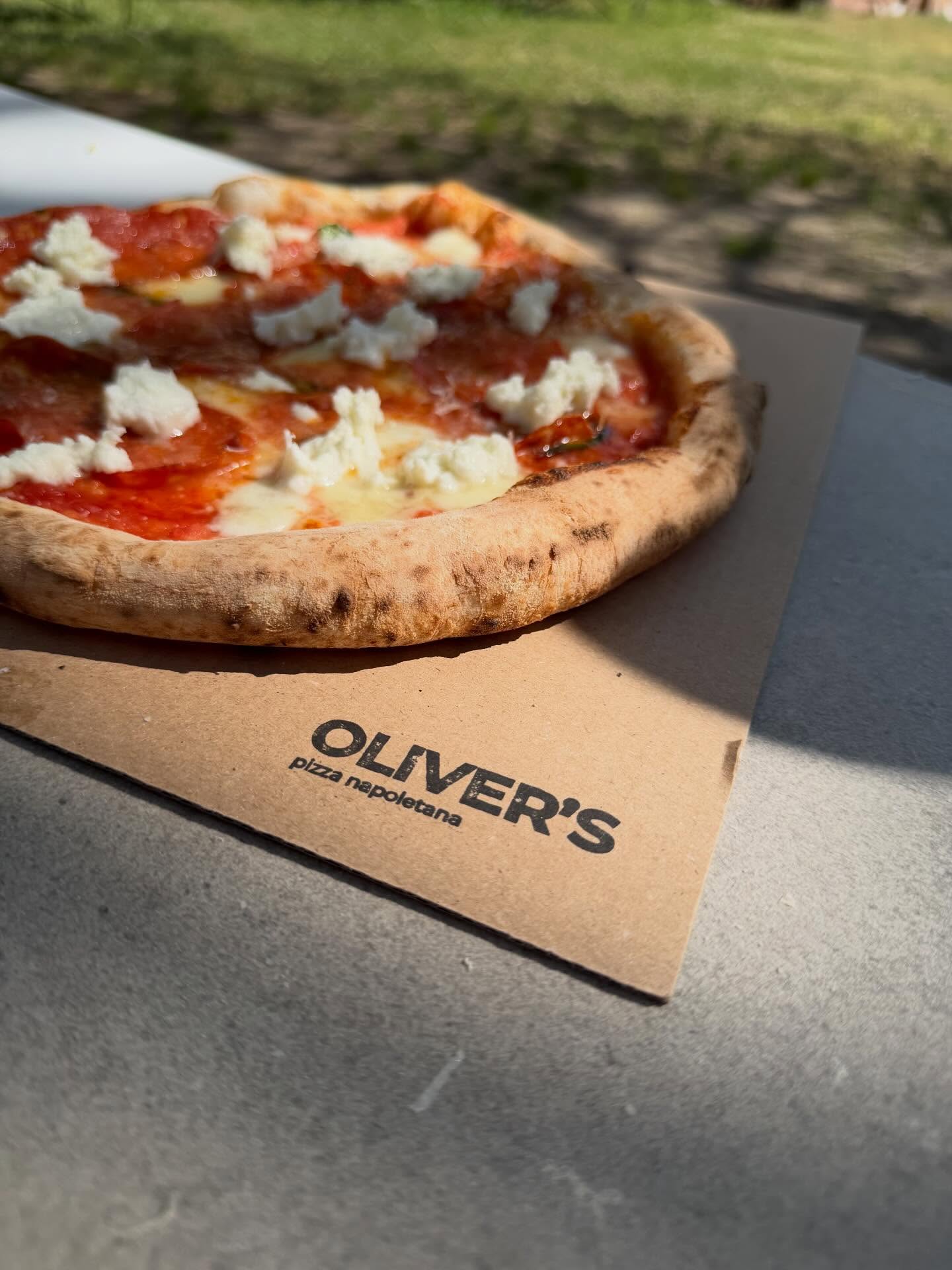 Pizza kemencéből